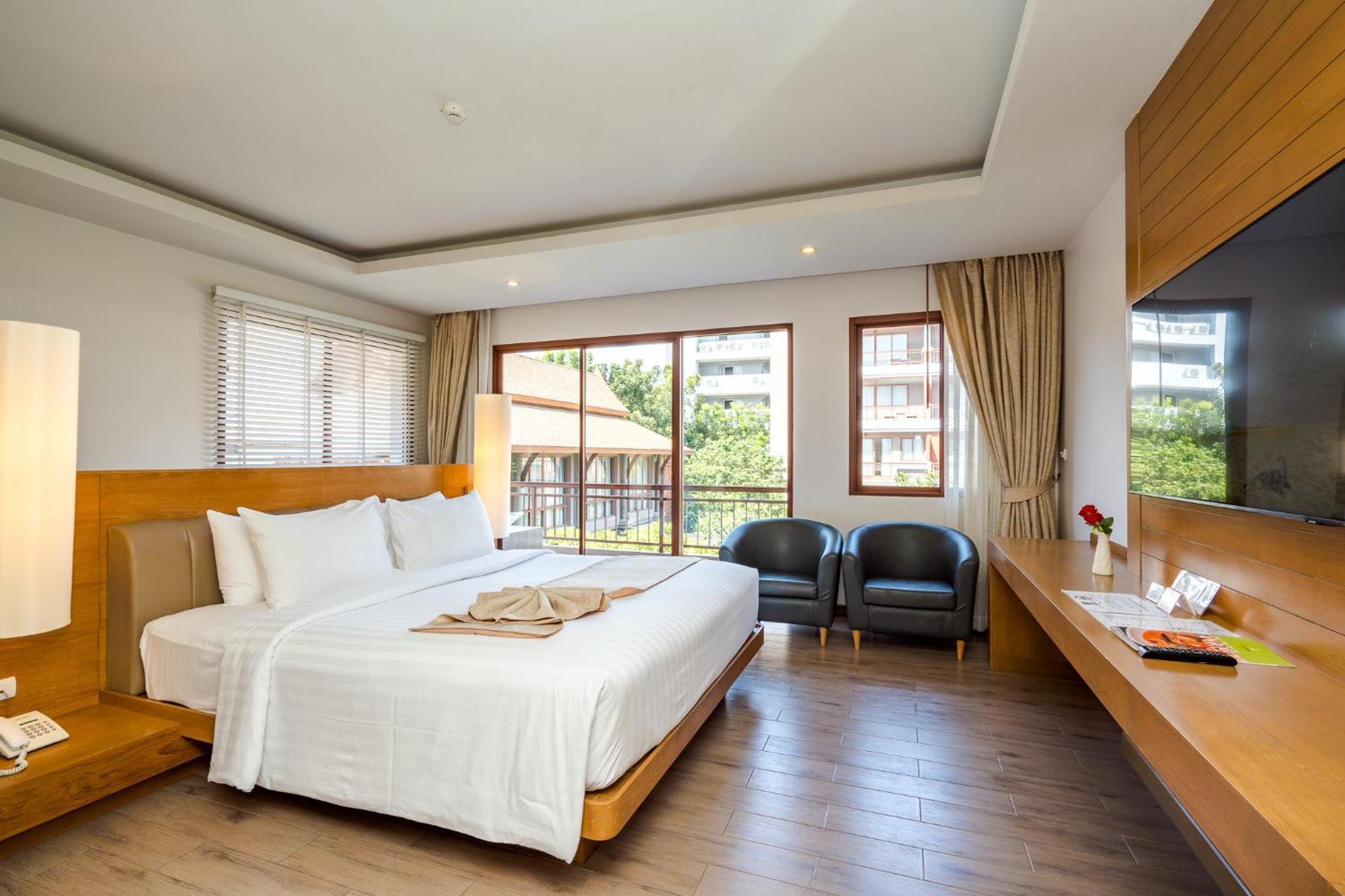Ayrest Hua Hin Hotel Exterior foto